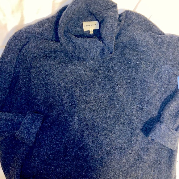 Knit sweater Aritzia - Picture 1 of 3